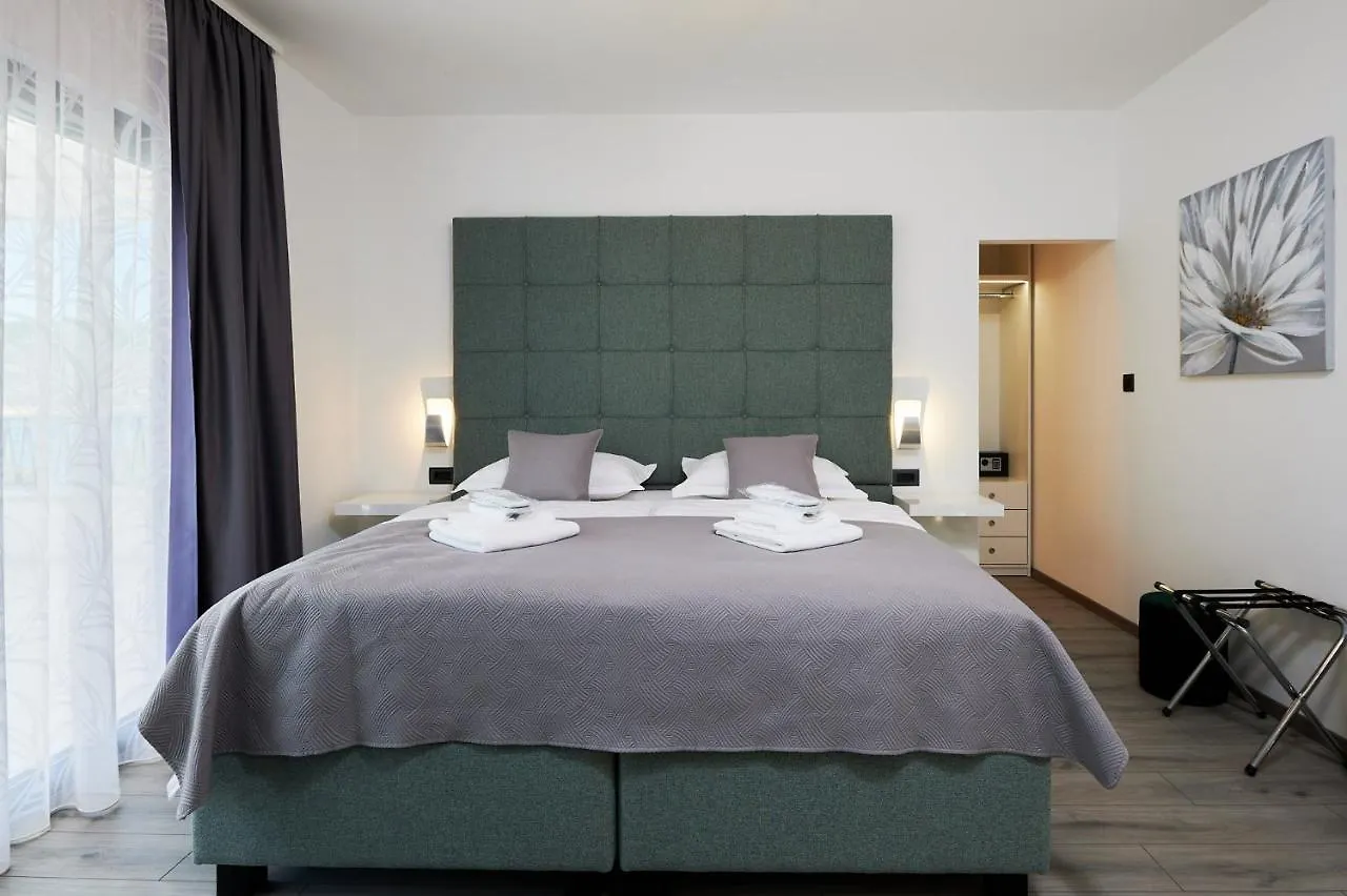 Luxury Villa Cor Mare With Pool Trogir