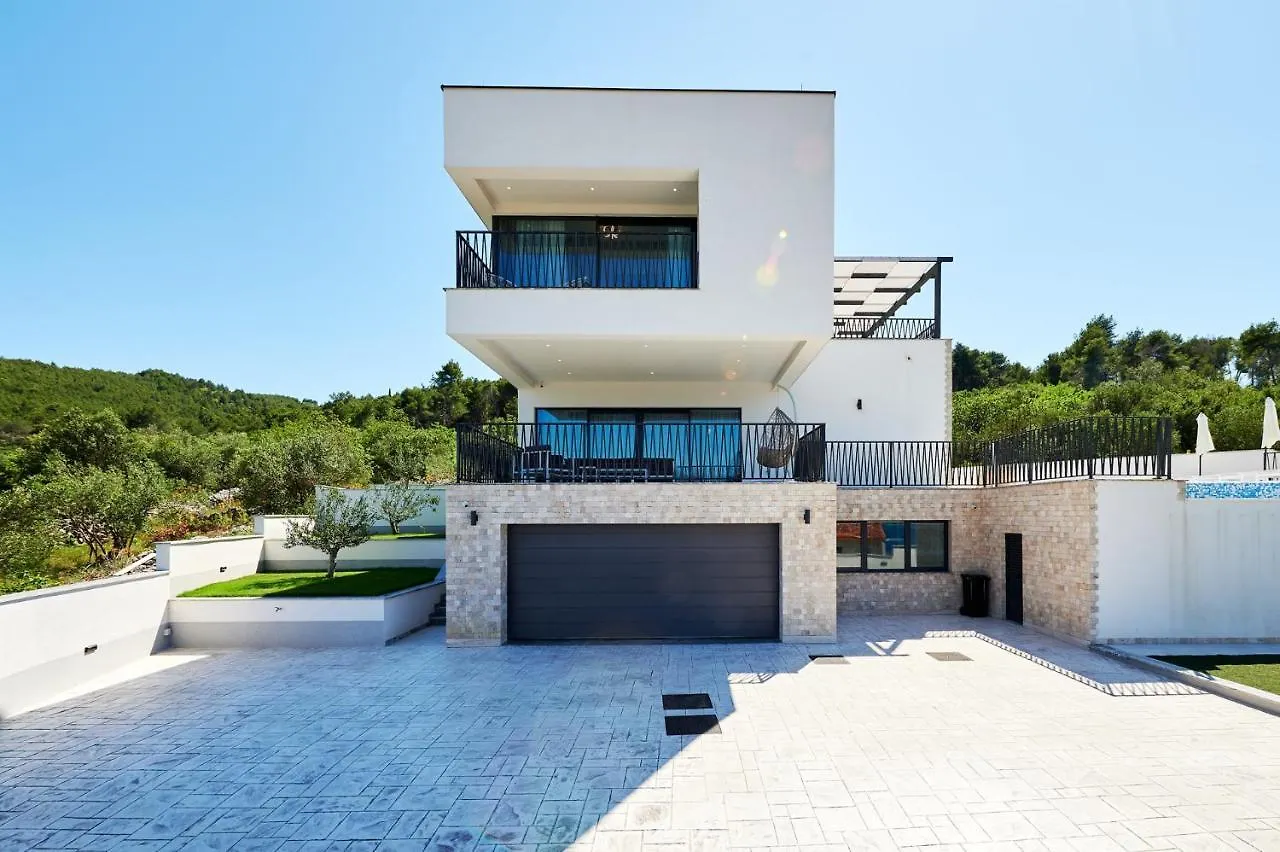 Luxury Villa Cor Mare With Pool Trogir Croatia
