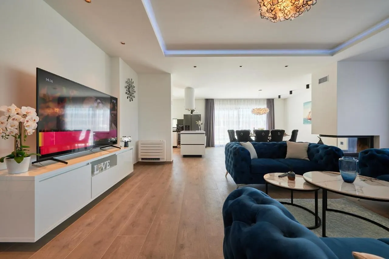 Luxury Villa Cor Mare With Pool Trogir