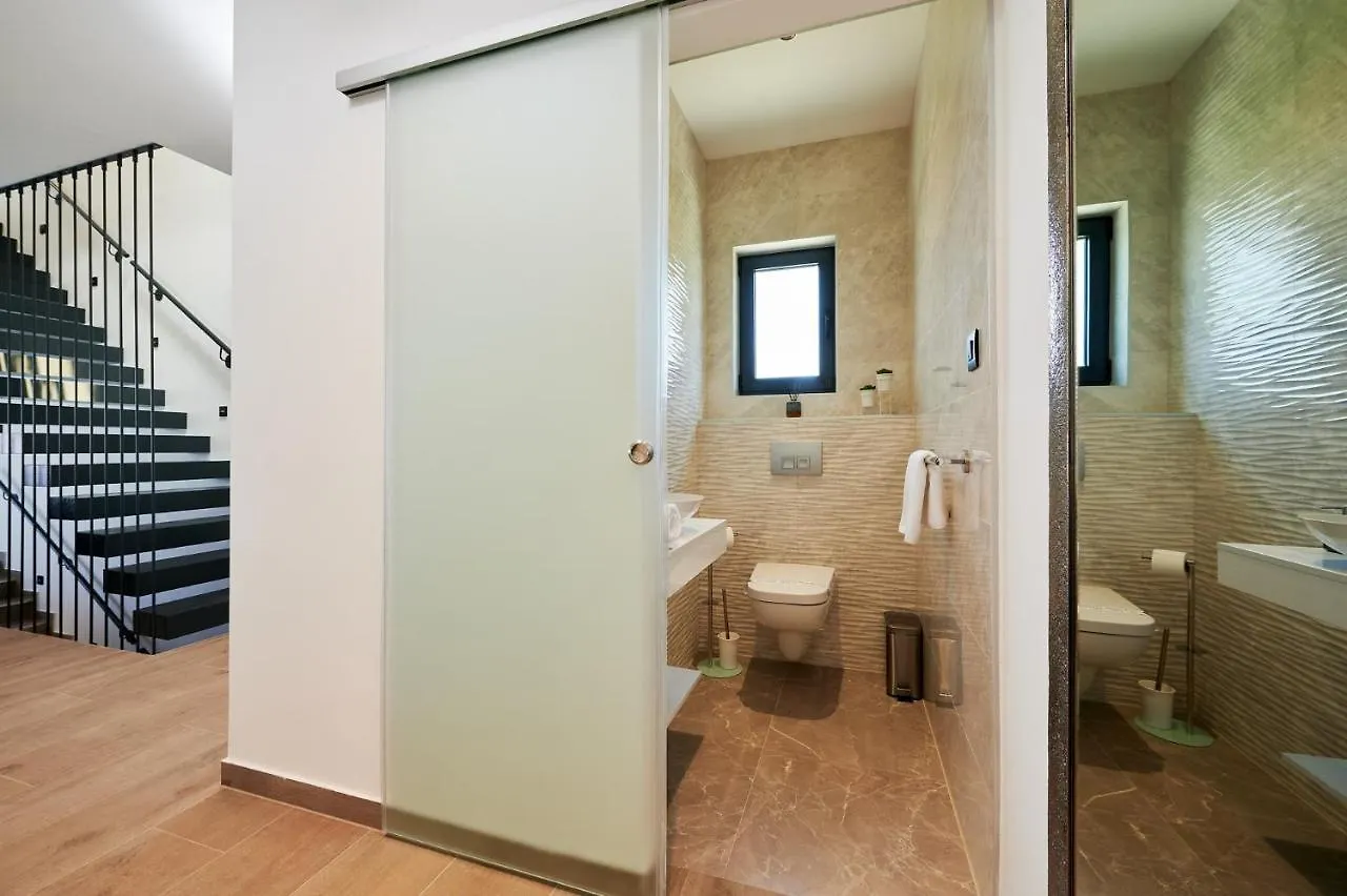 Luxury Villa Cor Mare With Pool Trogir 0*,